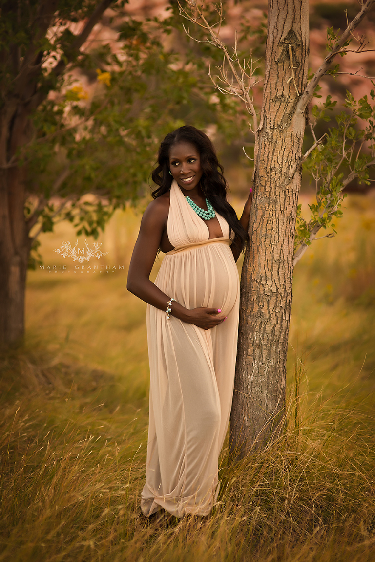 maternity photographer in henderson