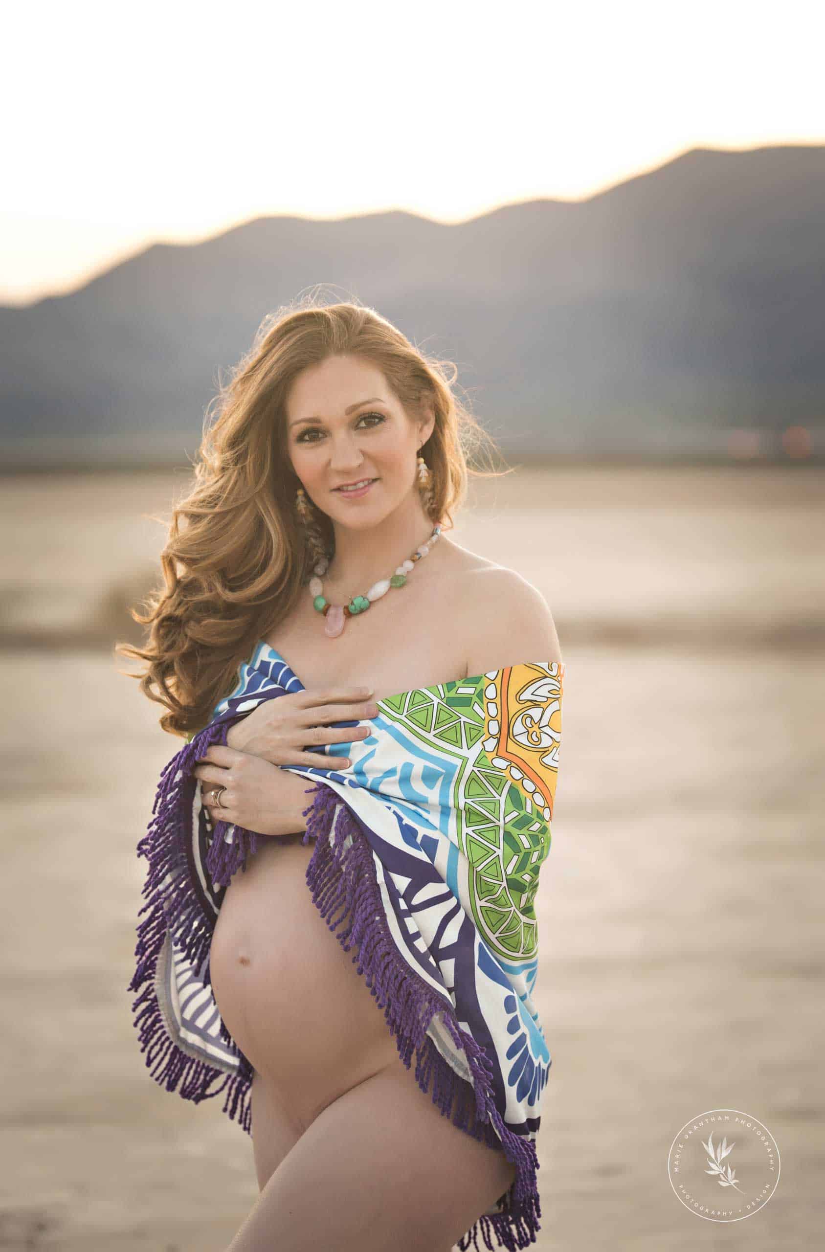 marie_grantham_Photography_maternity_photographer_Las_Vegas_lotus_blanket_maternity_photos