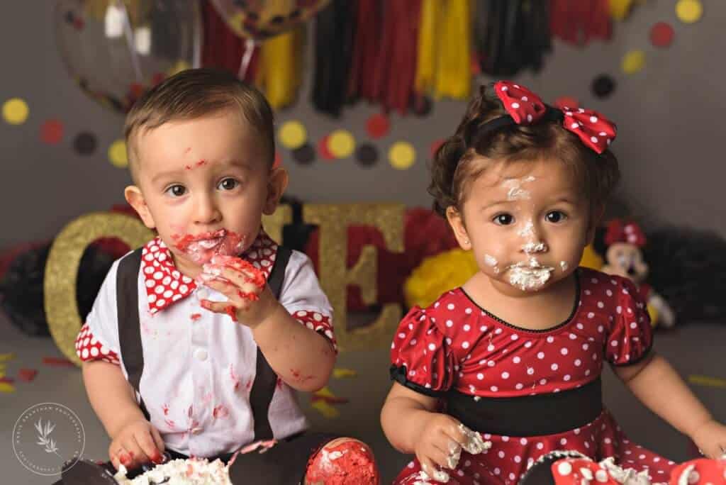 marie grantham Photography first birthday cake smash photographer Las Vegas mickey mouse twins