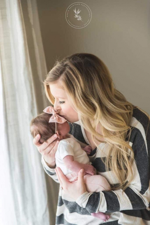 Lifestyle Newborn photographer Las Vegas marie grantham photography modern baby photos