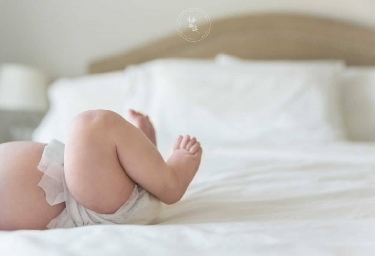 Lifestyle Newborn photographer Las Vegas marie grantham photography natural baby photos