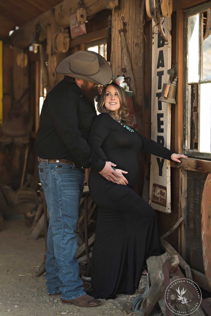 marie grantham Photography maternity photographer Las Vegas nelsons landing Ghost town IVF