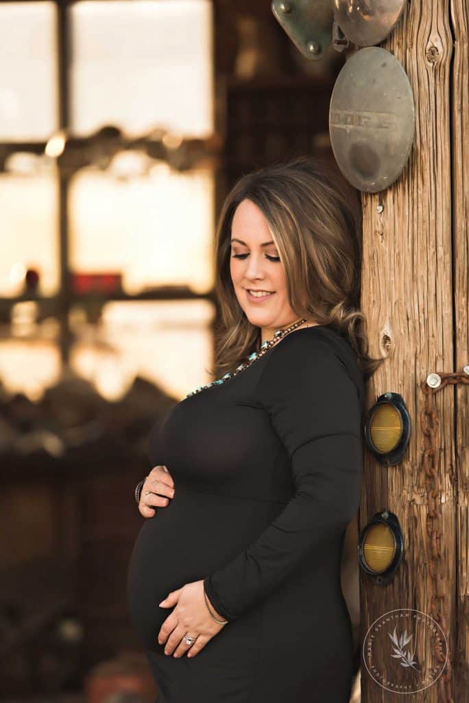 marie grantham Photography maternity photographer Las Vegas nelsons landing Ghost town country photos