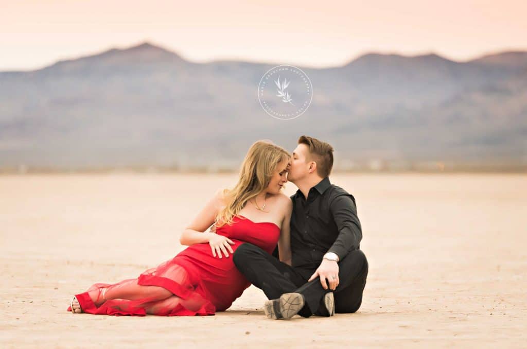 maternity photographer Las Vegas dry lake bed creating glamorous maternity photos