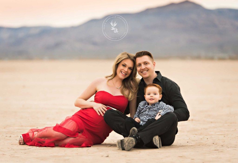 maternity photographer Las Vegas dry lake bed family maternity photos