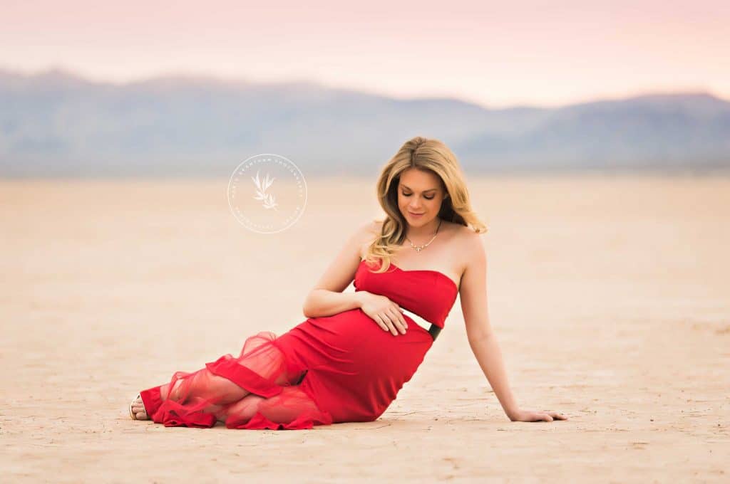 maternity photographer Las Vegas dry lake bed glamor photos