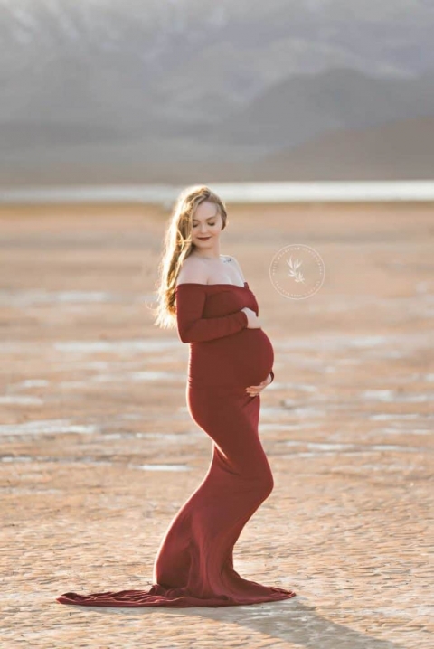 Dear Greyson maternity photographer Las Vegas desert images