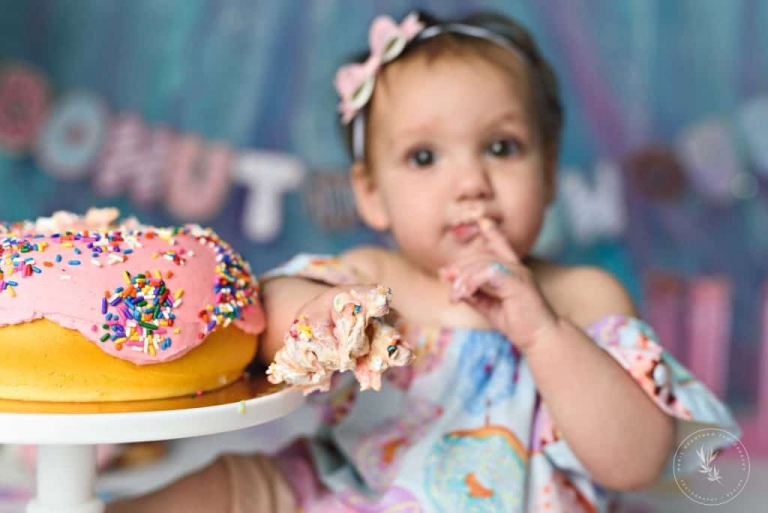 marie grantham Photography baby smash cake photographer Las Vegas donut day