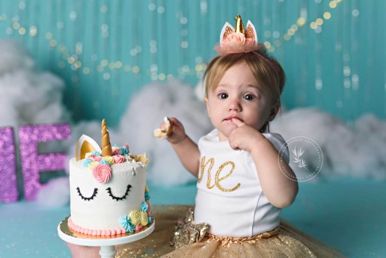 marie grantham Photography smash cake photographer Las Vegas unicorn cake smash birthday