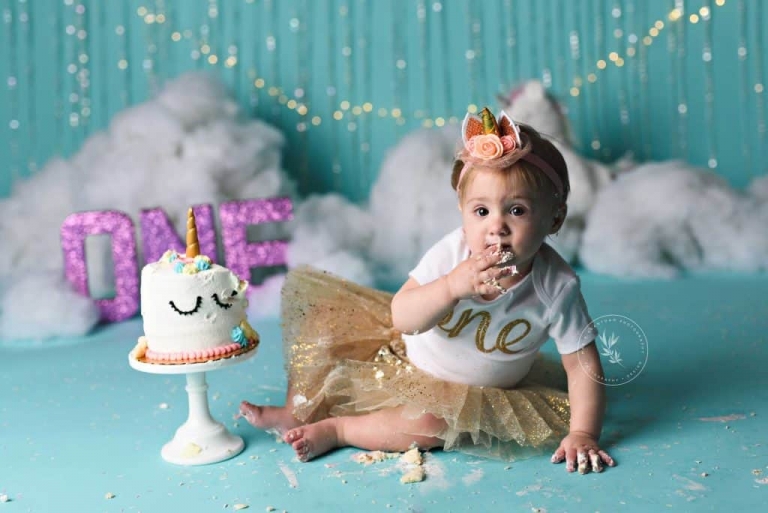 marie grantham Photography smash cake photographer Las Vegas unicorn cake smash birthday turning one